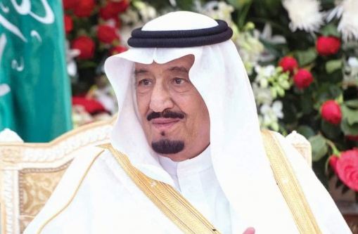 الملك سلمان يستعرض مع الزياني مسيرة دول مجلس التعاون الخليجي