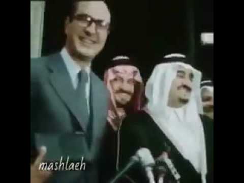 شاهد.. فيديو نادر لسعود الفيصل يترجم حديث الرئيس الفرنسيّ للملك فهد