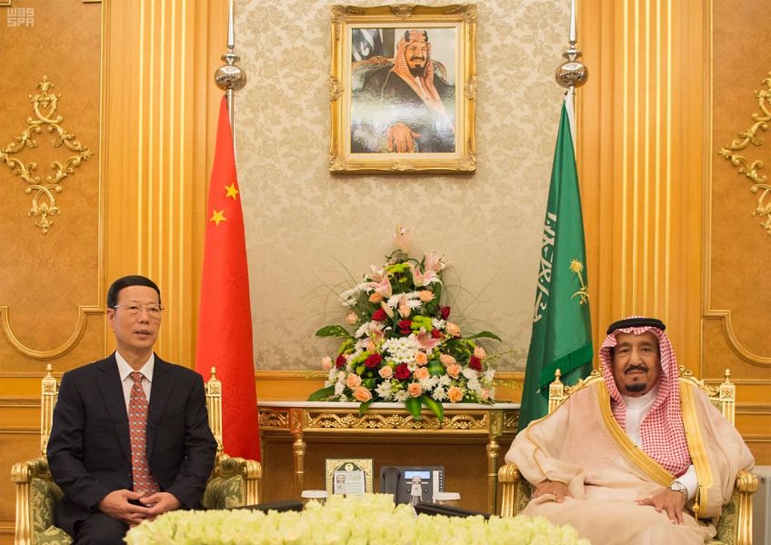 الملك يبحث العلاقات الثنائية مع نائب رئيس مجلس الدولة بجمهورية الصين