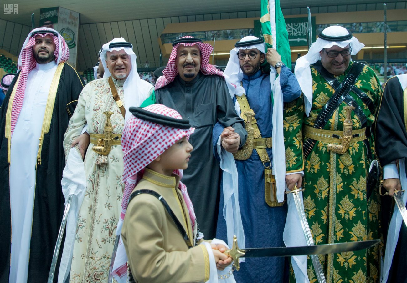 19 صورة وفيديو لرعاية الملك حفل العرضة السعودية