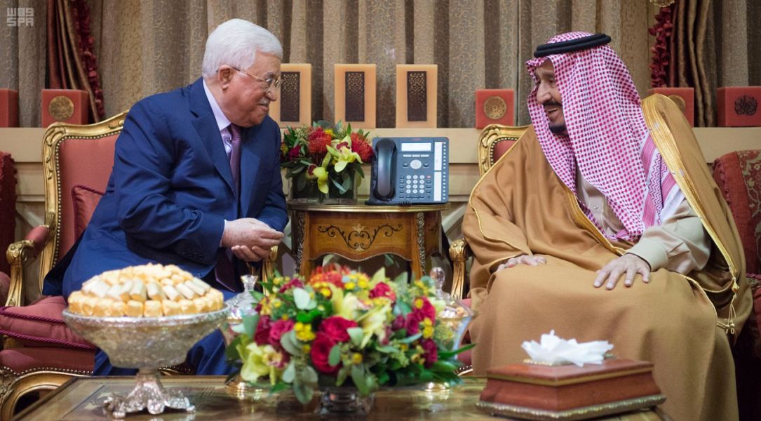 الملك يستقبل الرئيس الفلسطيني ويقيم مأدبة غداء تكريمًا له