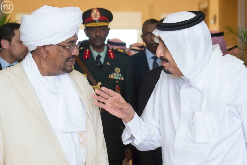 الملك يستقبل الرئيس السوداني 10