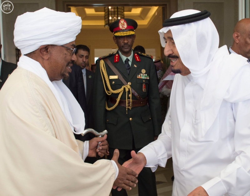 الملك يستقبل الرئيس السوداني
