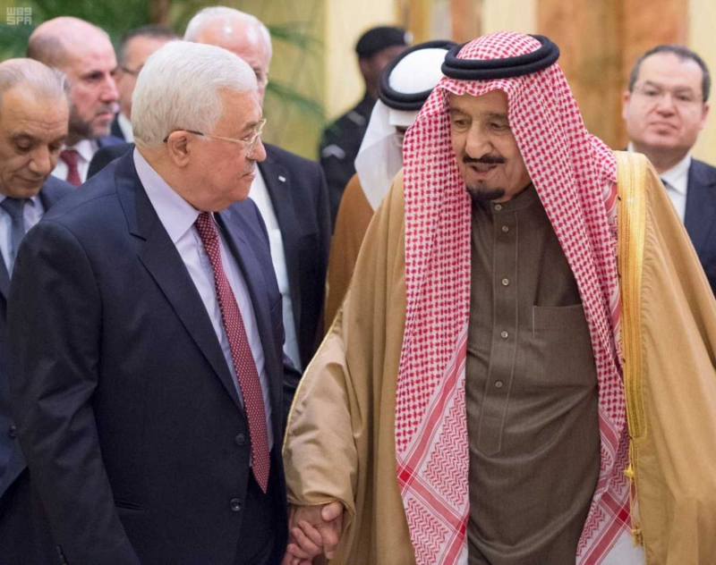 الملك يستقبل الرئيس الفلسطيني.jpg1