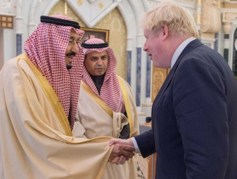 الملك يستقبل وزير خارجية بريطانيا (4)