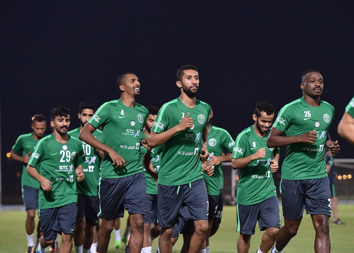 بالصور.. ماجد عبدالله: التغييرات واردة في صفوف المنتخب السعودي