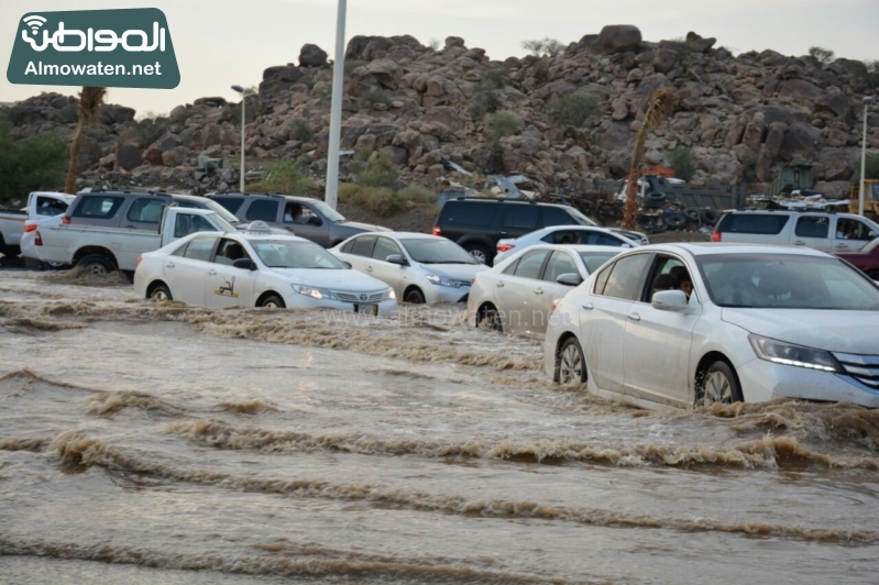 المواطن ترصد أرتفاع منسوب المياه في محافظة الطائف وغرق عدد كبير من المركبات ودور الامانة غائب ‫(29880716)‬ ‫‬