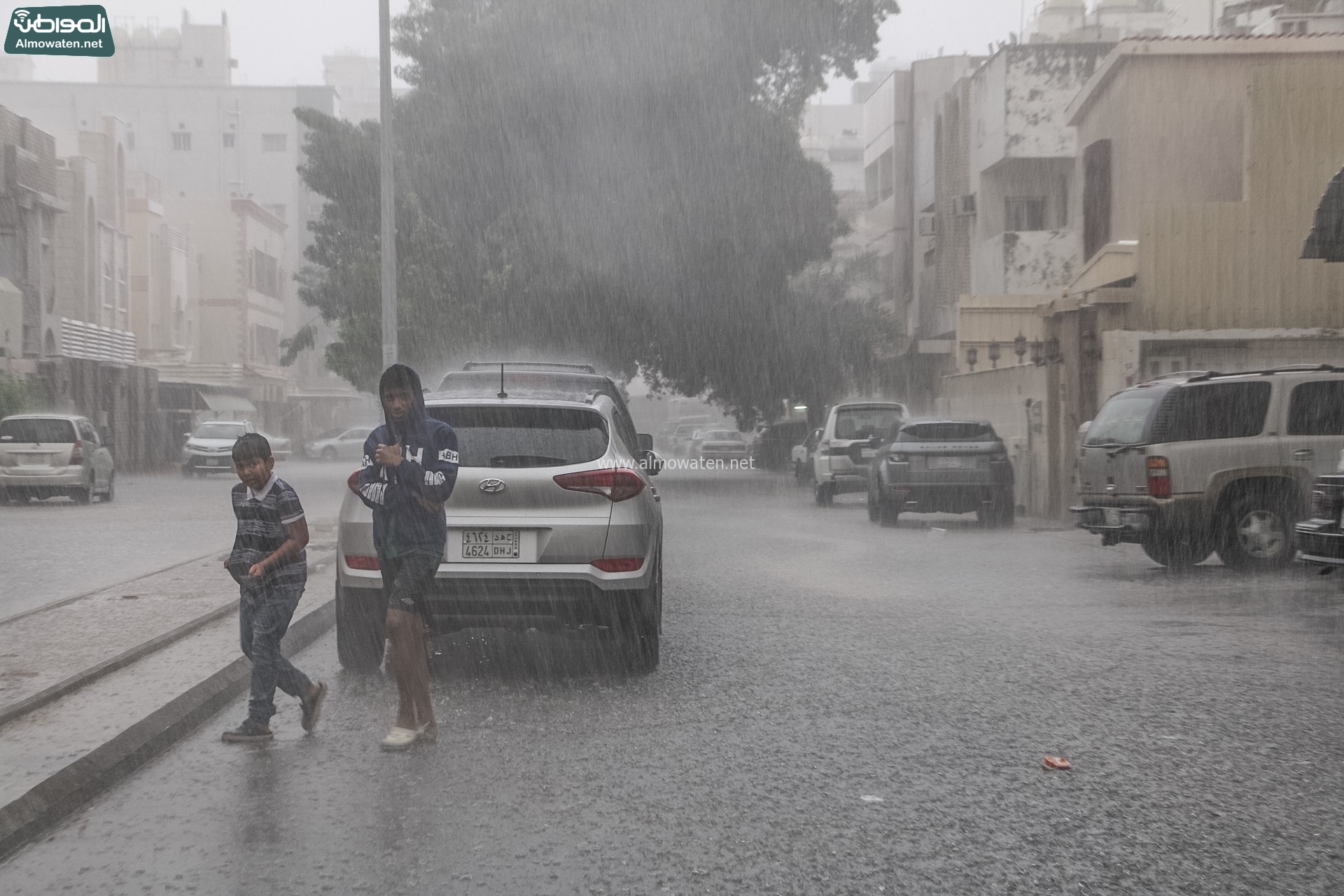 تحذير لأهالي جدة: أمطار ورياح حتى الـ6 مساءً