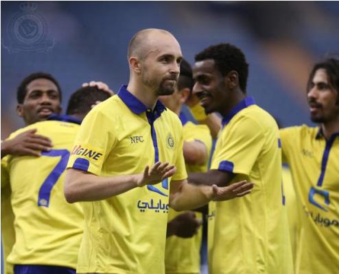 180 ألف تنتظر لاعبي #النصر