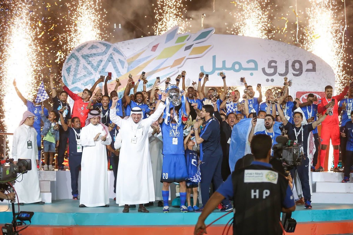 “المواطن” ترصد أهم أرقام الهلال بعد التتويج بدوري جميل