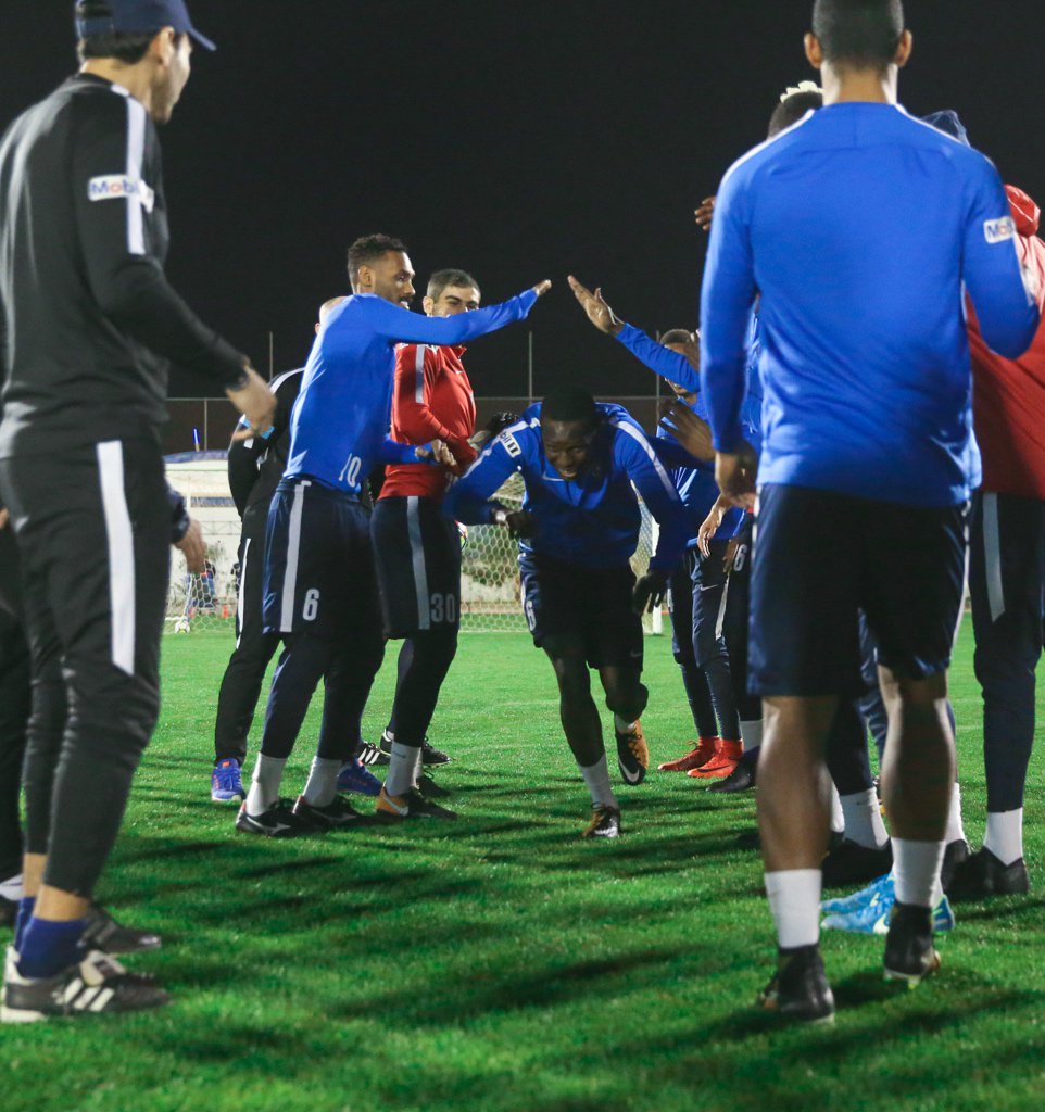 الهلال يواصل تدريباته.. والخيبري يعود