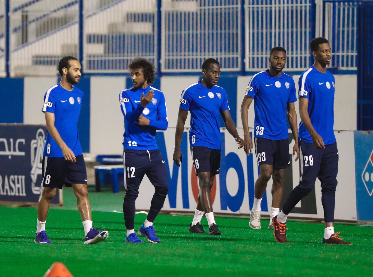 بالصور.. مران الهلال يشهد عودة الدوليين ومشاركة خربين