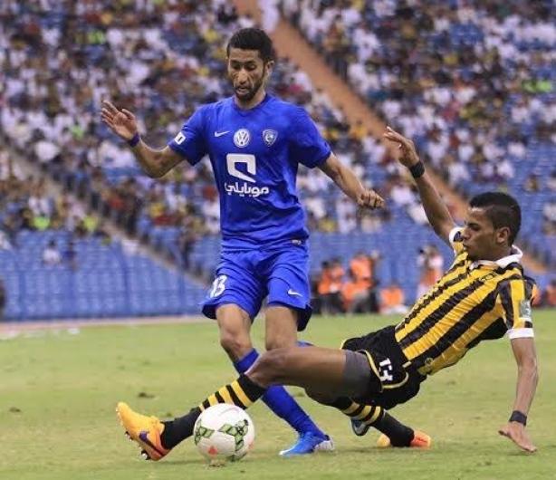 الهلال يطلب طاقماً أجنبياً لمباراة الكلاسيكو مع الاتحاد