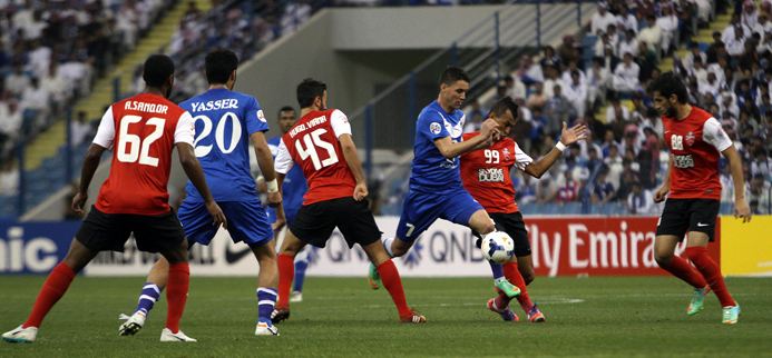 الهلال السعودي والأهلي الإماراتي يتعادلان بهدف لكل منهما في ذهاب الدور نصف النهائي لدوري أبطال آسيا لكرة القدم