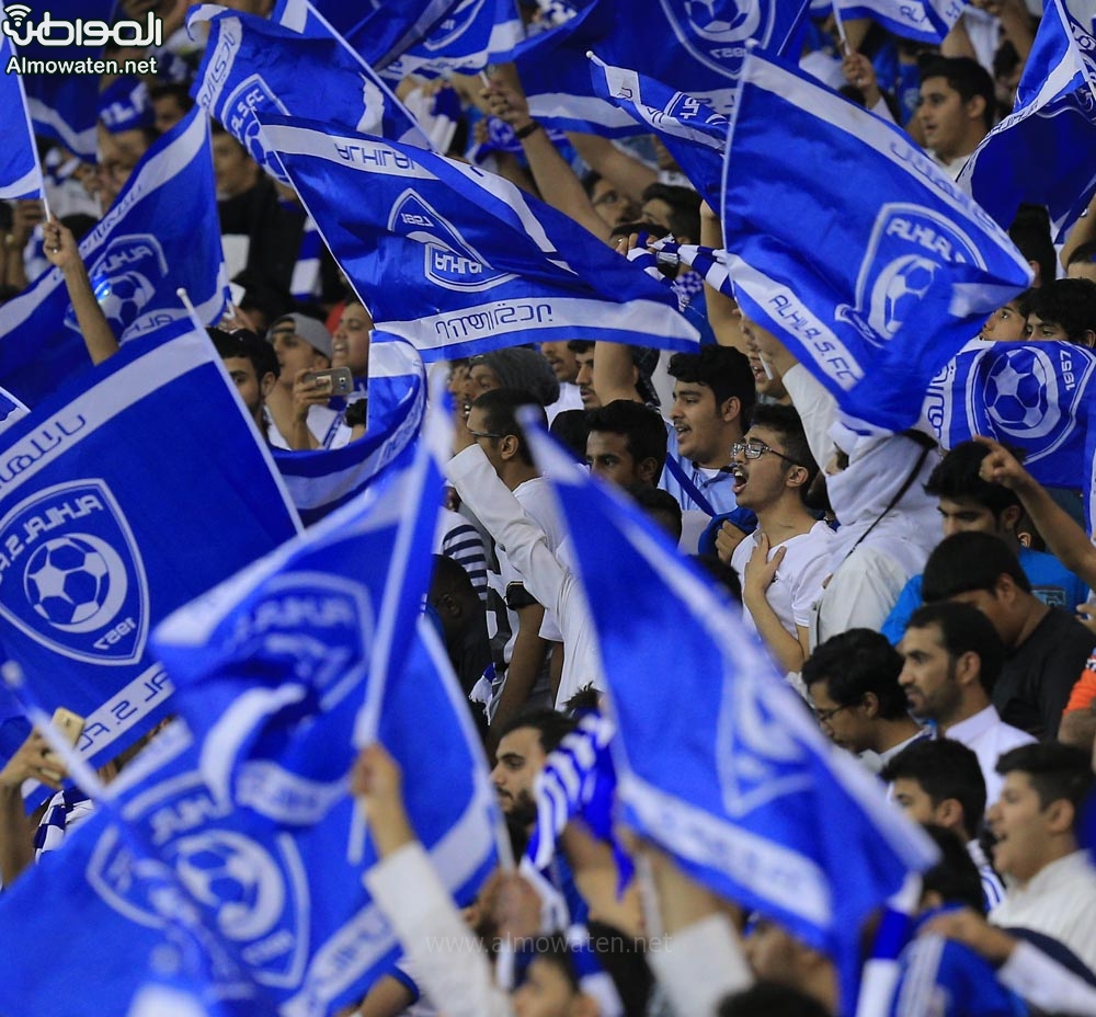 بالفيديو.. مُحترف الزعيم السابق: اللي ما لعب أمام جمهور الهلال ما لعب كورة