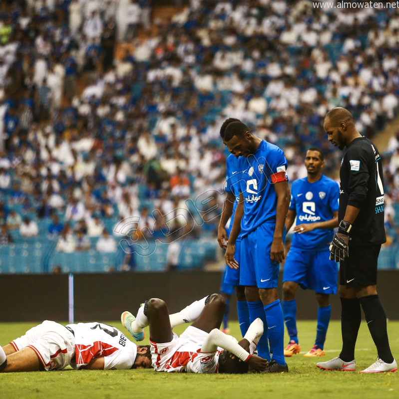 الهلال-والرائد