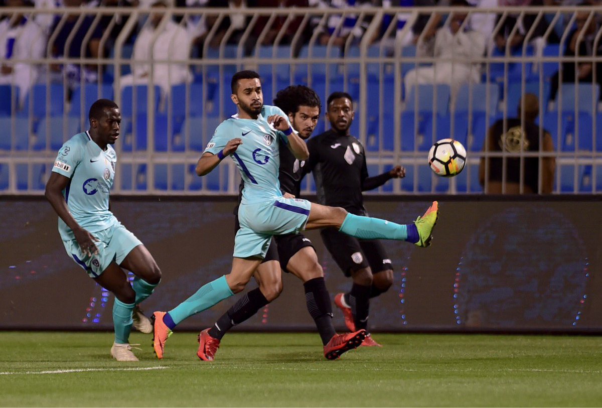 بالفيديو.. تعادل الهلال والشباب إيجابيًّا في الشوط الأول