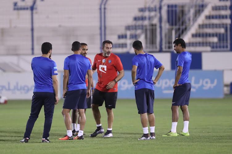 الهلال يواصل تدريباته بمشاركة هوساوي وحضور رئيس النادي ‫(1)‬ ‫‬