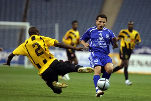 بالفيديو..”الهلال” يمطر “الاتحاد” بثلاثية ويتربع خلف الوصيف