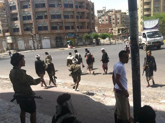 اشتباكات عنيفة بذمار.. والحوثيون يحاصرون منزل “المقدشي”