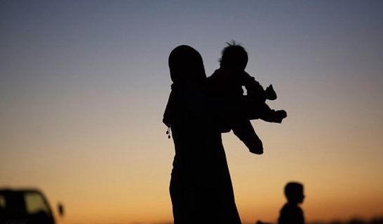 قصة شيشانية خطفت طفليها وانضمت لتنظيم #داعش الإرهابي