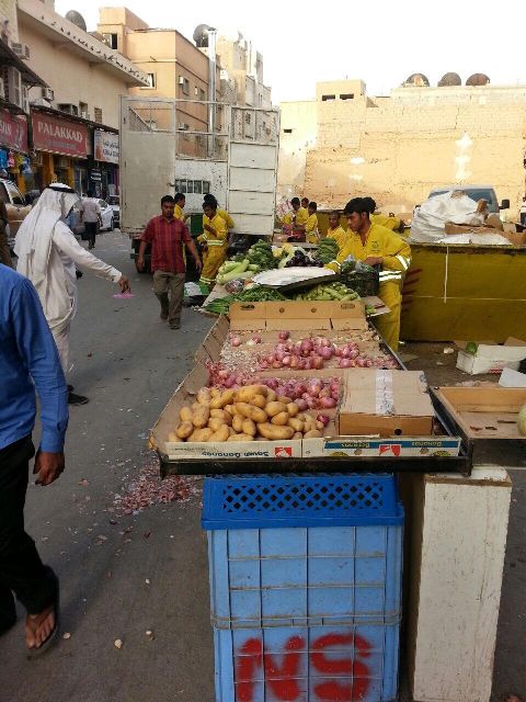 أمانة الرياض تشدد رقابتها على الأسواق