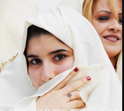 السماح للمرأة التونسية باختيار زوجها من غير المسلمين