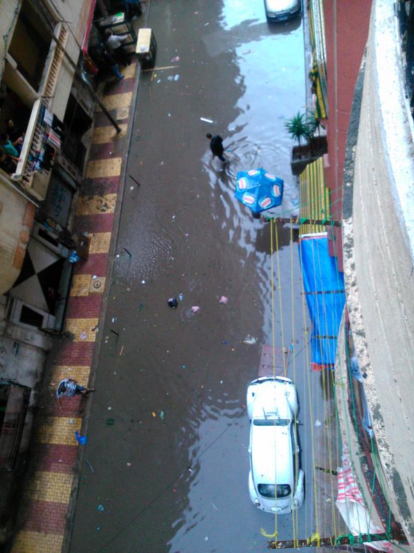 الإسكندرية تغرق في الأمطار!
