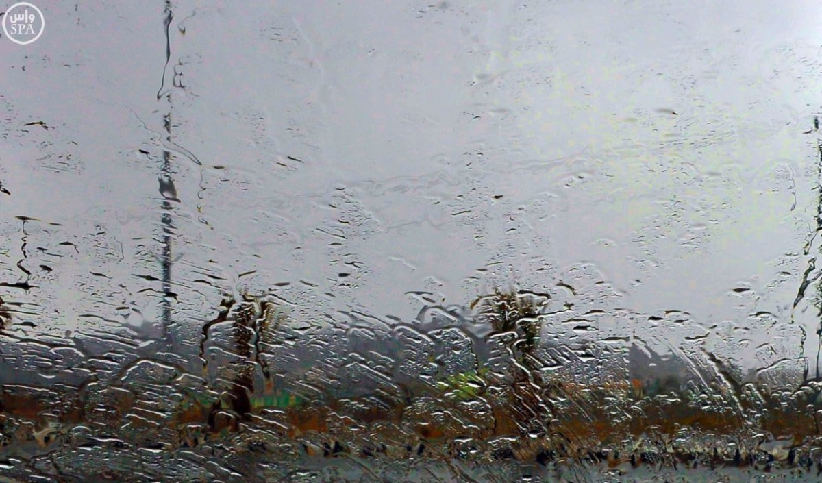 شاهد بالصور.. أمطار الخير على الباحة وضواحيها