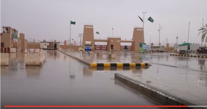 هطول الأمطار على مقر الجنادرية 31