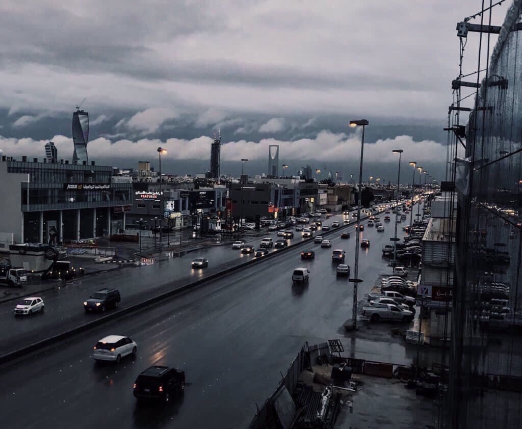 شاهد.. 14 فيديو للأمطار من مختلف مناطق المملكة