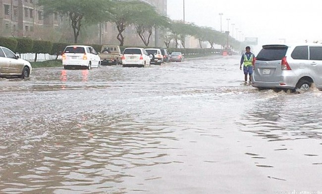 شاهد صور ومقاطع فيديو ترصد #أمطار السعودية