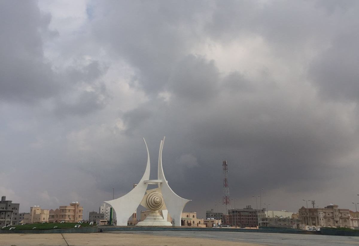 الأرصاد: أمطار رعدية غزيرة.. وتدني الرؤية في جازان