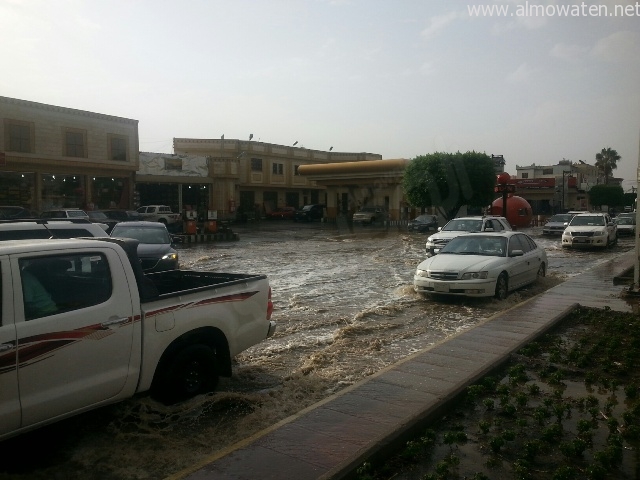 بالفيديو.. “المواطن” ترصد غرق أحياء #أبها بمياه الأمطار