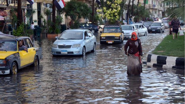 الأمطار تقتل 26 شخصًا وتُصيب 64 آخرين في مصر
