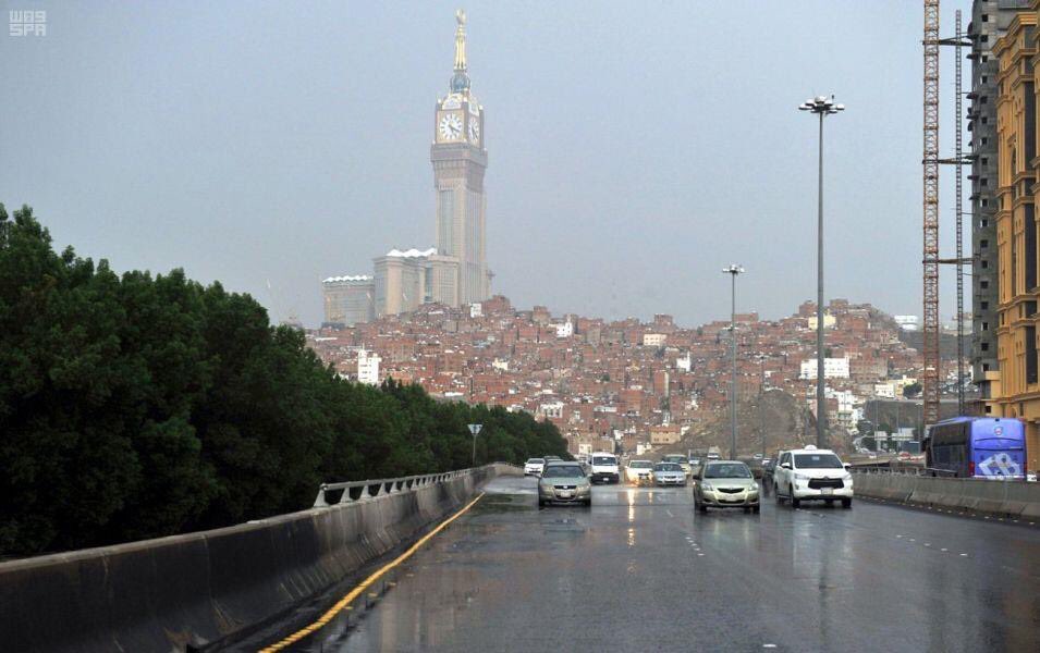 الإنذار المبكر يحذر من أمطار الـ7 ساعات على مكة والمدينة