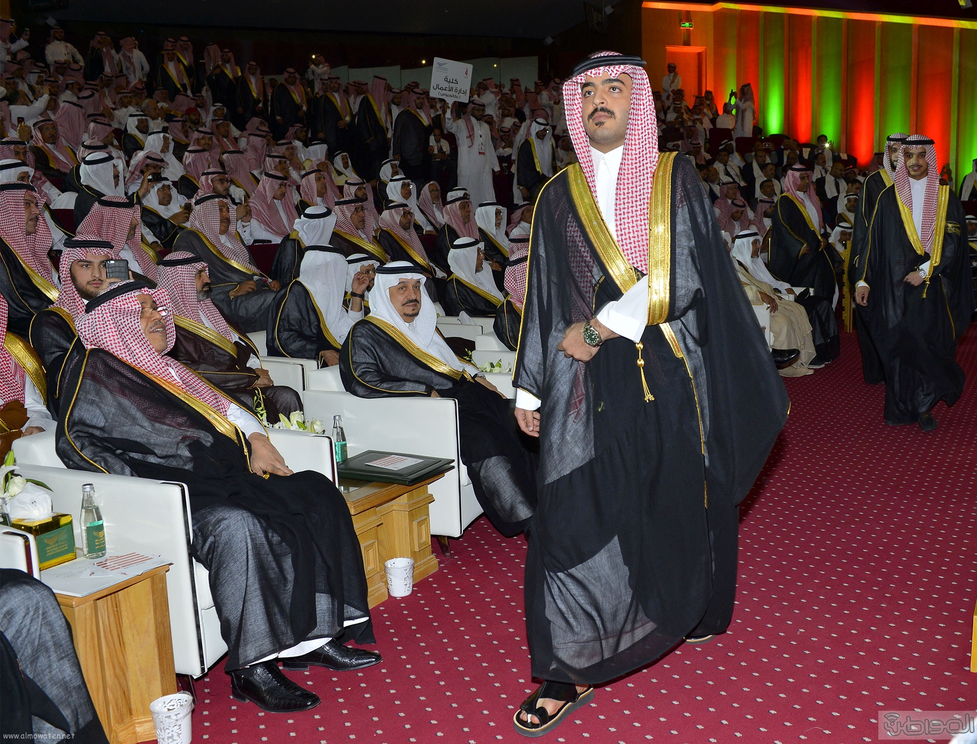 امير الرياض يرعى تخريج طلاب جامعة دار العلوم (10)