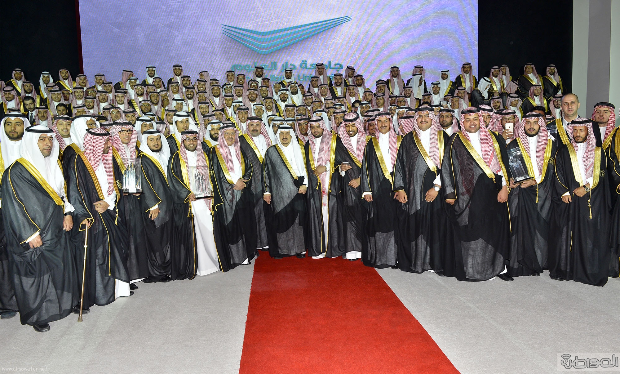 امير الرياض يرعى تخريج طلاب جامعة دار العلوم (16)