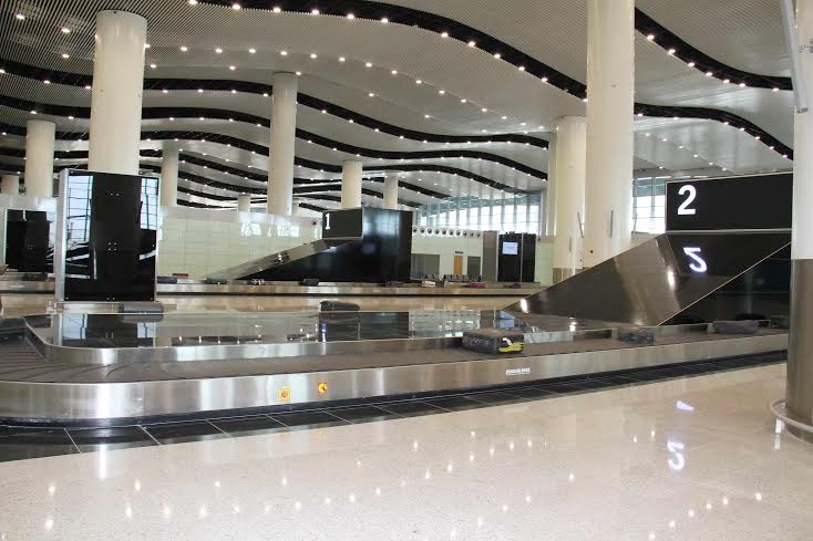 تشغيل الأسواق الحرة بمطار الرياض وتجهيزات لذوي الاحتياجات الخاصة بجدة