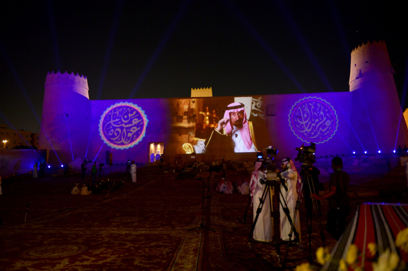 امير الرياض يشارك احتفالات الرياض ‫(338816195)‬ ‫‬