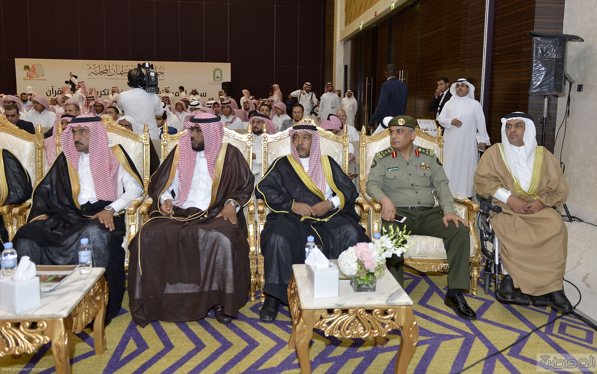 امير منطقة الرياض يرعى حفل اختتام مسابقة جائزة الملك سلمان لحفظ القران الكريم (11)