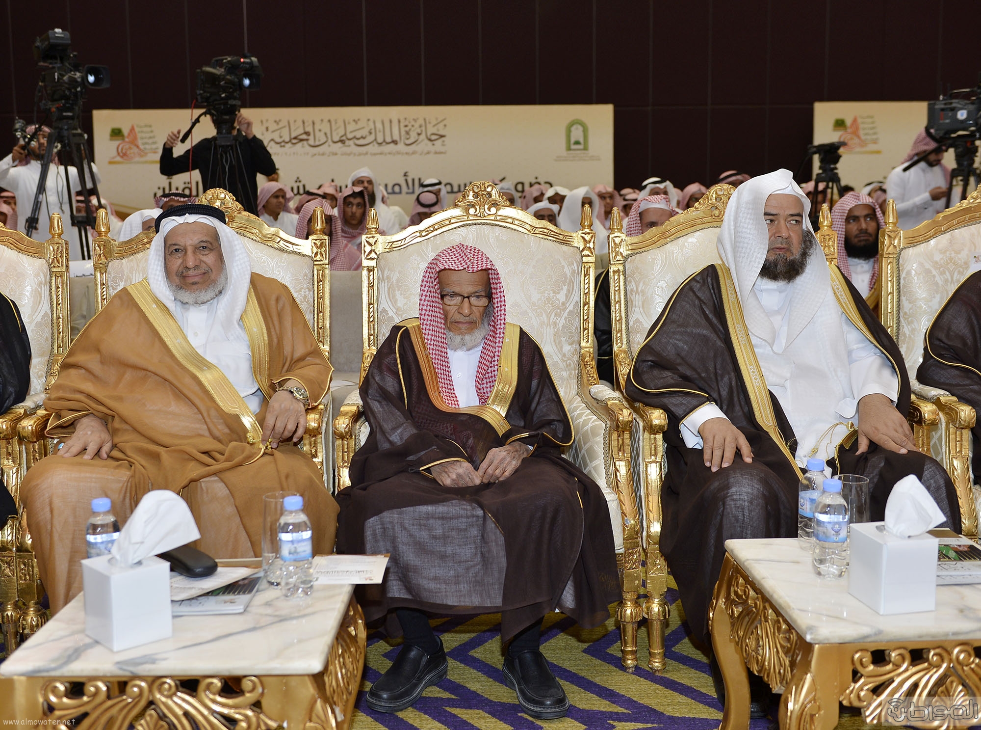 امير منطقة الرياض يرعى حفل اختتام مسابقة جائزة الملك سلمان لحفظ القران الكريم (5)