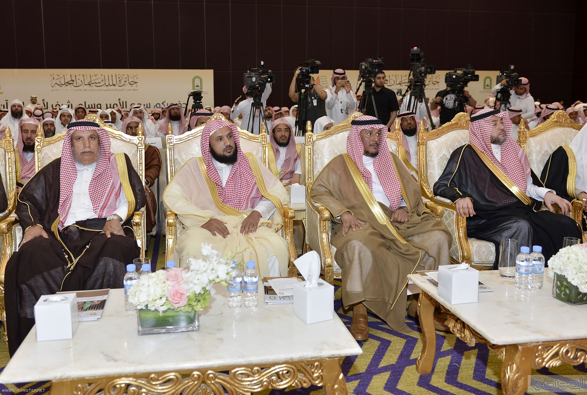 امير منطقة الرياض يرعى حفل اختتام مسابقة جائزة الملك سلمان لحفظ القران الكريم (6)