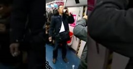 شاهد.. محاولة انتحار جماعيٍّ داخل مترو بكين