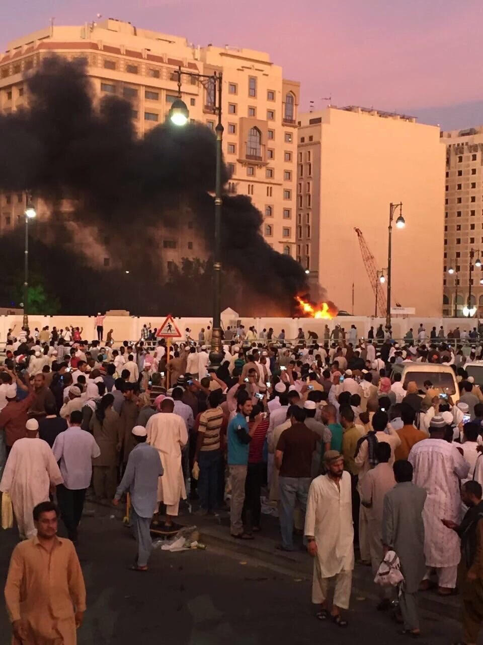 بالصور.. تفجير إرهابي قرب مقر أمني جوار الحرم النبوي