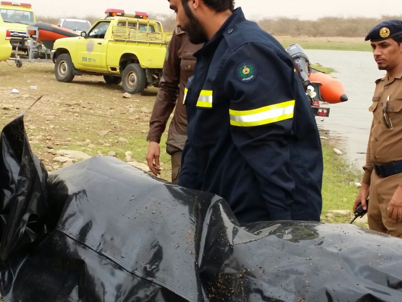 انتشال جثّة مواطن غرق في مياه خميس مشيط