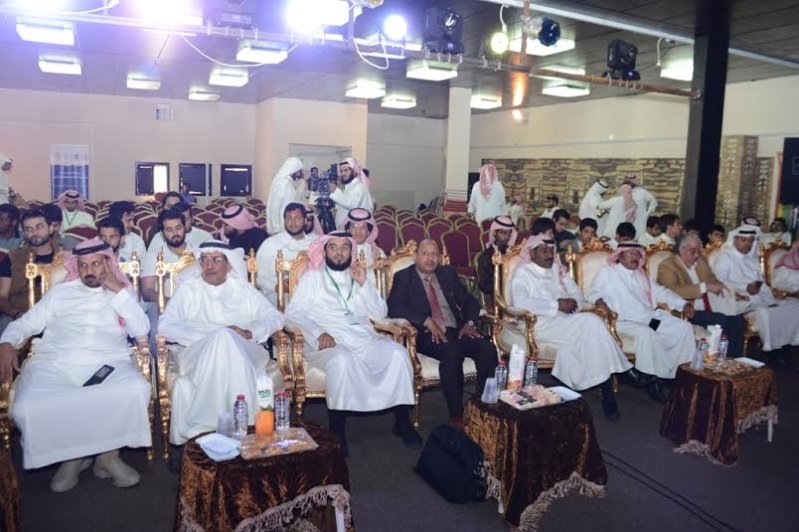 انطلاق فعاليات مهرجان المسرح الثاني بجامعة الملك خالد