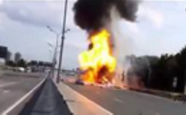 #تيوب_المواطن : انفجار أسطوانات غاز مُحمَّلة على شاحنة