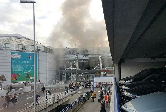 جرحى في انفجارين بمطار بروكسل بـ #بلجيكا