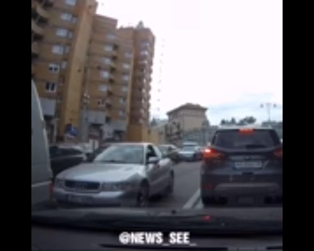 شاهد.. انفجار سيارة وسط كييف ومقتل شخص